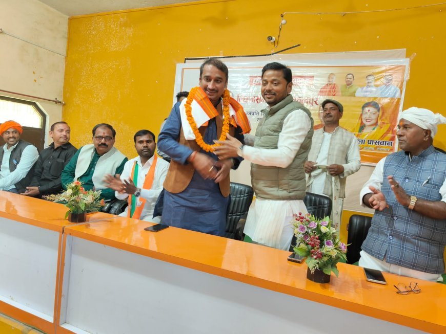 "योगी सरकार का नौवां बजट विकसित भारत का मार्ग प्रशस्त करेगा, विपक्ष फैला रहा भ्रम": फूलपुर विधायक दीपक पटेल