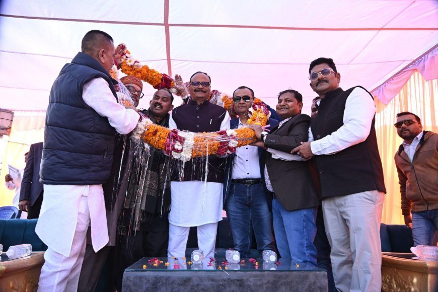 व्यापारी अर्थव्यवस्था की रीढ़, सरकार सुरक्षा के लिए प्रतिबद्ध: उपमुख्यमंत्री ब्रजेश पाठक