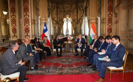 कूटनीतिक मजबूती: चिली के राष्ट्रपति के शपथ ग्रहण में शामिल हुए कीर्तिवर्धन सिंह, खनिज और ऊर्जा पर हुई विशेष चर्चा