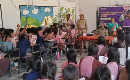 अम्बेडकरनगर: "सशक्त महिला–सशक्त समाज" के नारे के साथ मनाया गया महिला दिवस, कस्तूरबा गांधी विद्यालय में किशोरियों को सिखाए सुरक्षा के गुर