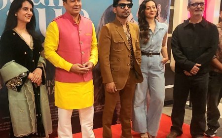 बरेली: फिल्म ‘ना जाने कौन आ गया’ की शानदार स्क्रीनिंग, जतिन सरना और मधुरिमा रॉय के संग मेयर ने बढ़ाया उत्साह