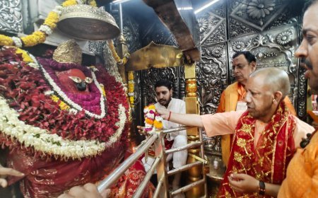 yogi adityanath ने विंध्यधाम में टेका मत्था: नवरात्रि की तैयारियों और कॉरिडोर का लिया जायजा
