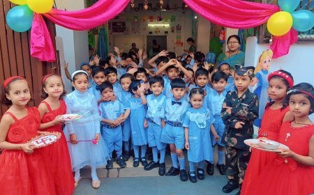 अवध कॉलेजिएट में शैक्षणिक उत्सव: मुस्कान और शुभकामनाओं के साथ हुआ नए सत्र का आगाज़