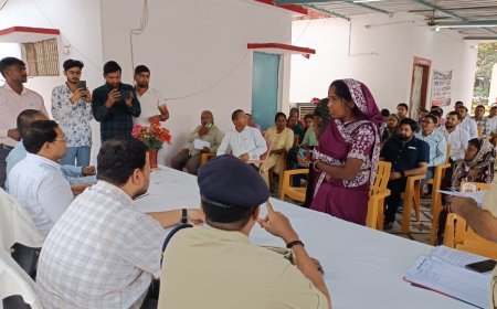 अकबरपुर थाने में डीएम-एसपी ने परखीं जनसमस्याएं, ऑनलाइन शिकायतों पर कड़ा रुख