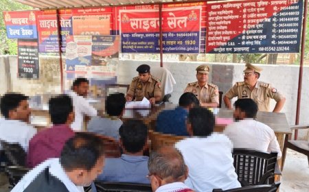 कुंडा और मानिकपुर में शिकायतों की 'ऑन-स्पॉट' सुनवाई: अधिकारियों ने टीम गठित कर दिए त्वरित निस्तारण के आदेश