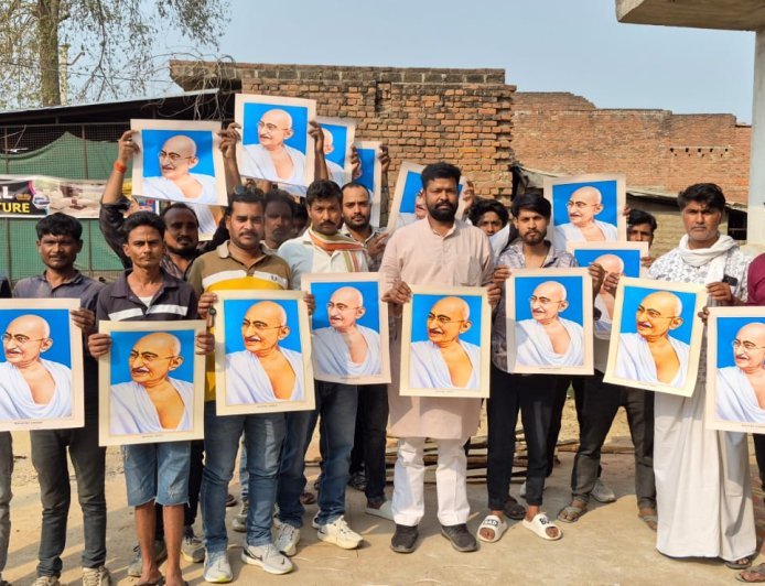 प्रयागराज: 'मनरेगा बहाली तक थमेगा नहीं कांग्रेस का संघर्ष', मलावा की चौपाल में भाजपा पर बरसे जिलाध्यक्ष