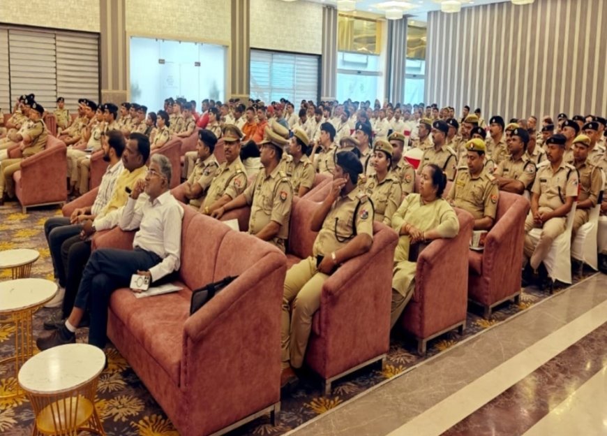 प्रयागराज में मानव तस्करी के विरुद्ध 'सुरक्षा कवच': आरपीएफ और महिला आयोग ने फ्रंटलाइन कर्मियों को किया जागरूक