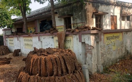 अधिकारियों की लापरवाही की भेंट चढ़ा सुखधरनपुर का सामुदायिक केंद्र, ग्रामीणों ने खोली पोल