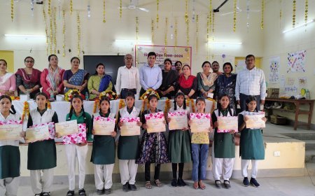 चित्रकला के माध्यम से छात्राओं ने उकेरी विरासत की झलक, अंजलि और मीना राय ने मारी बाजी