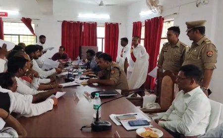 कुंडा: जिला स्तरीय समाधान दिवस में 'साहब' नदारद, 244 फरियादियों में से केवल 11 को मिला मौके पर न्याय