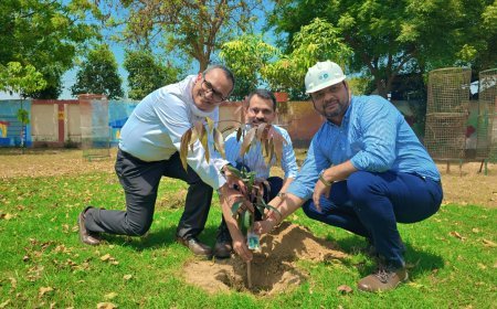 लखनऊ: पृथ्वी दिवस पर भरवारा एसटीपी में पौधरोपण, सुएज ने दोहराया प्रकृति संरक्षण का संकल्प