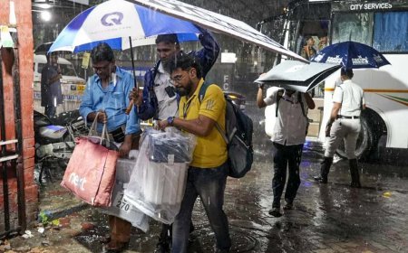 यूपी से लेकर बंगाल तक आंधी-तूफान का तांडव, असम-मेघालय समेत 5 राज्यों में रेड अलर्ट