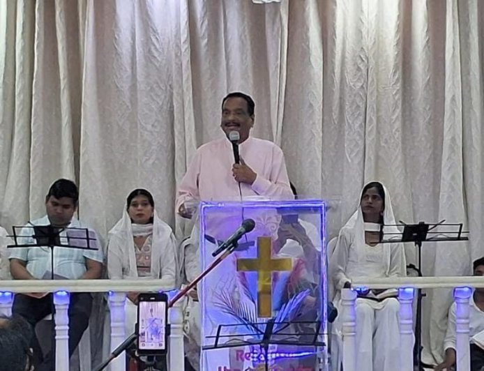 'सलीब की सात वाणियां': शारदा नगर चर्च में प्रार्थना और संगति के साथ मनाया गया गुड फ्राइडे