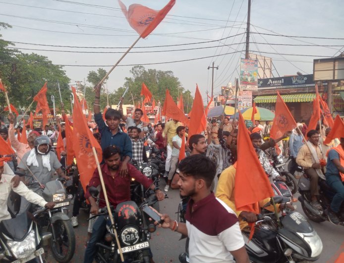 कौशाम्बी में रामनवमी की धूम: विहिप ने भरी हुंकार— 'संगठित हिंदू समाज ही बनाएगा भारत को हिंदू राष्ट्र'