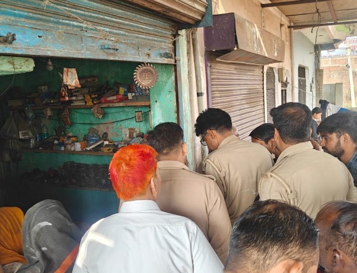 कौशाम्बी: मानसिक तनाव के चलते बाइक मिस्त्री ने घर में लगाई फांसी, परिजनों में मचा कोहराम