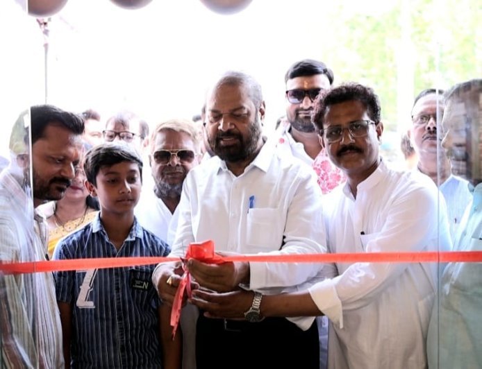 पनकी में खुला 'सियाराम' का पहला एक्सक्लूसिव शोरूम