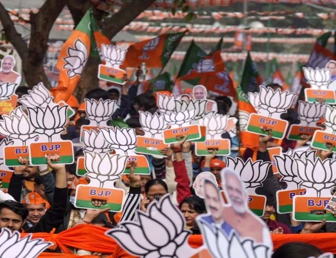 'भाजपा कभी सोती नहीं': बंगाल में वोटिंग जारी, पर BJP ने इन 7 राज्यों में शुरू की 2027 की घेराबंदी