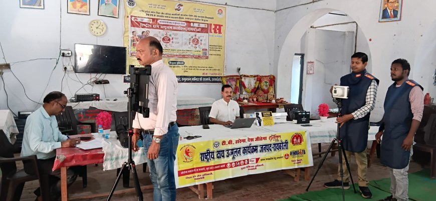 रायबरेली: टीबी के खिलाफ जंग में 'एआई' का प्रहार, अब हाथ में थामी मशीन से होगी फेफड़ों की जांच