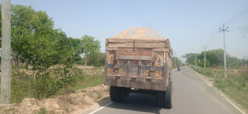 कौशाम्बी में बालू माफियाओं का तांडव: बिना अनुमति डंप हो रहा 'काला सोना', राजस्व को लाखों की चपत
