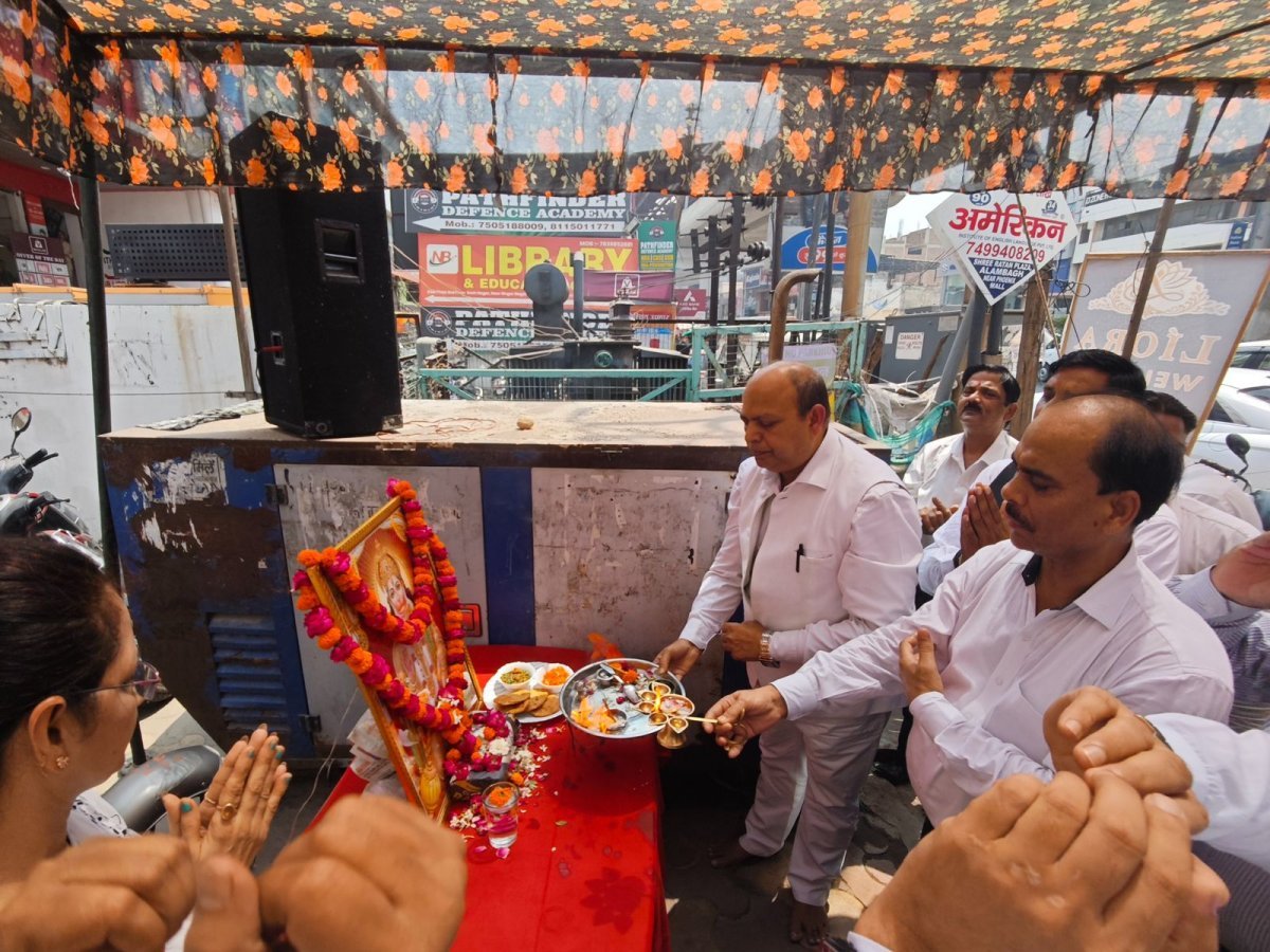 मोरल परिवार के विशाल भंडारे में उमड़ा श्रद्धालुओं का जनसैलाब