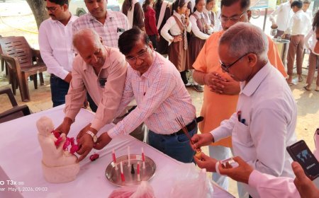 मानिकपुर में राहगीरों को पिलाया गया शरबत, भीषण गर्मी में लोगों को मिली राहत