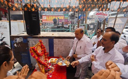 मोरल परिवार के विशाल भंडारे में उमड़ा श्रद्धालुओं का जनसैलाब