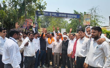 कुंडा: तहसीलदार के खिलाफ सातवें दिन भी गरजा अधिवक्ताओं का आक्रोश, आंदोलन उग्र करने की दी चेतावनी