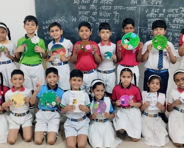 अवध कॉलेजिएट की सभी शाखाओं में भावविभोर करने वाला 'मातृ-वंदन' समारोह