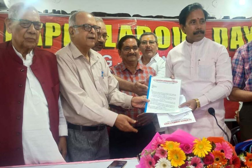 मई दिवस पर पत्रकारों का शक्ति प्रदर्शन: न्यूनतम पेंशन ₹5000 करने के लिए दिल्ली में दस्तक देंगे श्रम मंत्री अनिल राजभर