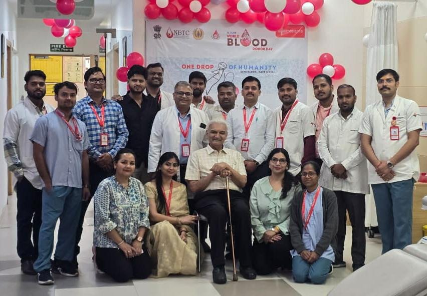 medanta लखनऊ ने रक्तदाताओं को दिया 'ज़िंदगी का तोहफा': विश्व रक्तदाता दिवस पर सम्मानित हुए 'रियल हीरोज'