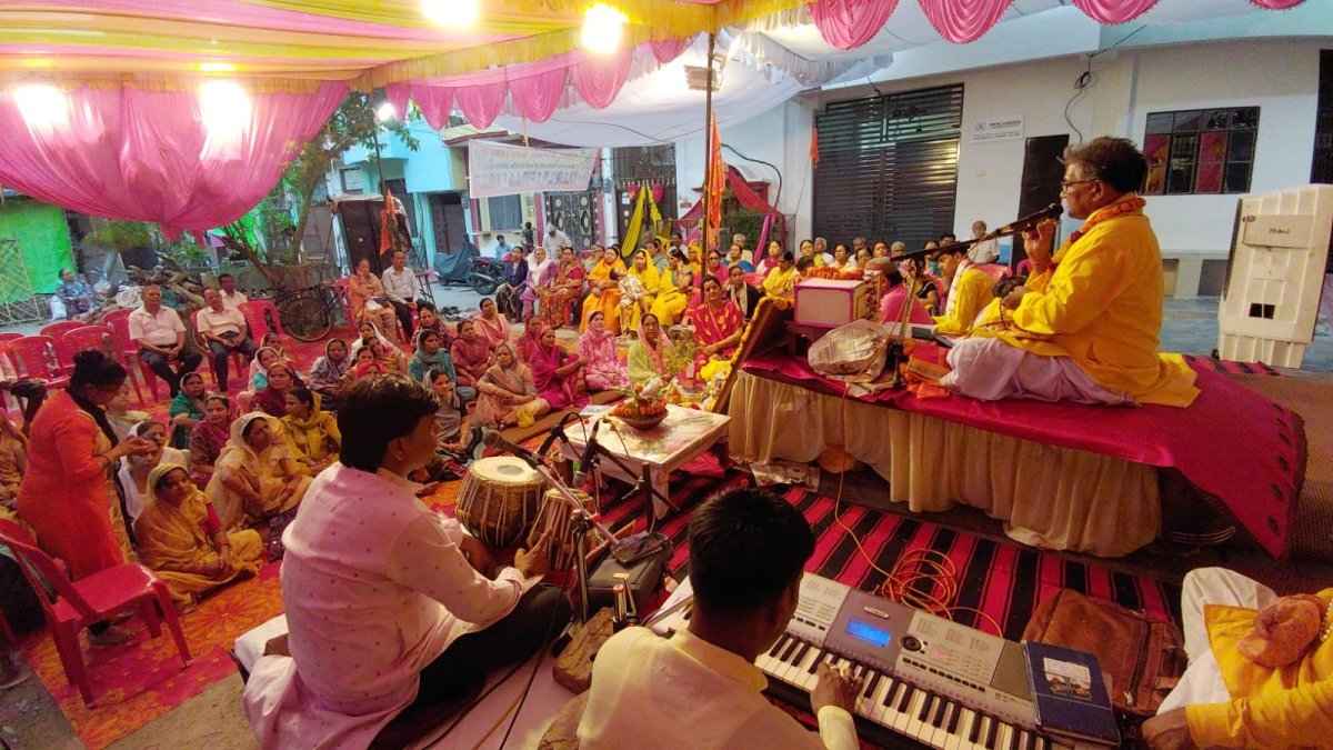 भक्ति की रसगंगा में डूबा केशवपुरम: श्रीमद् भागवत कथा का भावपूर्ण समापन, कल होगा विशाल भंडारा
