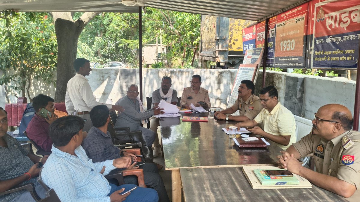 एसडीएम वाचस्पति सिंह ने परखी जनता की नब्ज, त्वरित निस्तारण के साथ अधिकारियों को दिए कड़े निर्देश