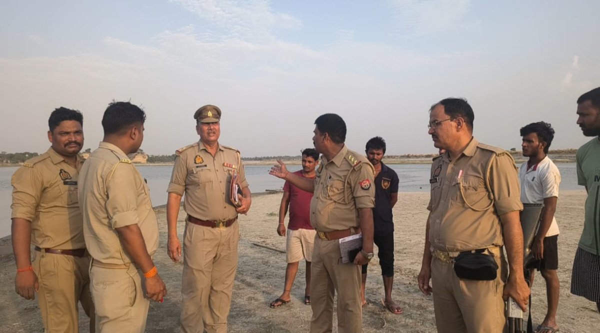 प्रतापगढ़-कौशाम्बी बॉर्डर पर गंगा किनारे मिला अज्ञात शव, 'सीमा विवाद' में उलझी दो जिलों की पुलिस