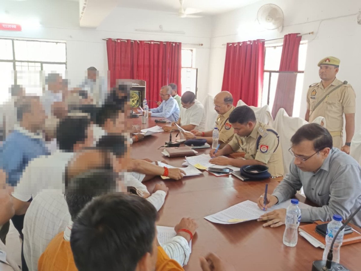 कुंडा समाधान दिवस: उमड़ा फरियादियों का सैलाब, 239 शिकायतों में से मौके पर सिर्फ 15 का हुआ फैसला
