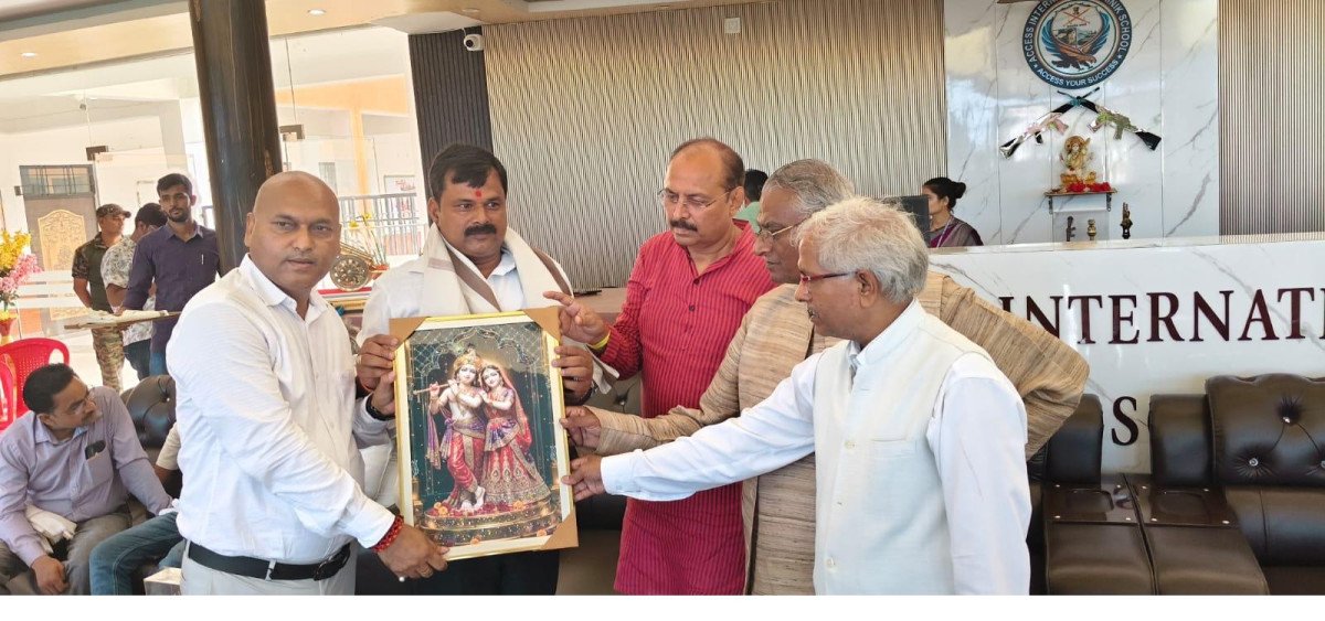मलाक बलऊ में लीगल दिग्गजों का हुआ समागम, बदलते कानूनी परिवेश और न्यायिक चुनौतियों पर हुआ गंभीर मंथन