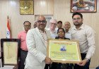 कानपुर में ओवरलोड डंपरों के खिलाफ डीएम को सौंपा ज्ञापन