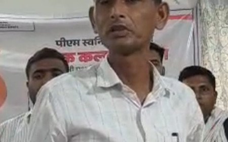 प्रतापगढ़: मानिकपुर ईओ ने पत्रकारों और सभासदों को सभागार से निकाला