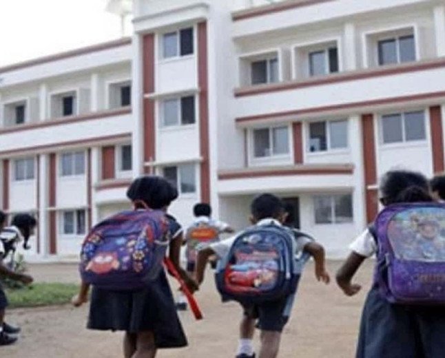 यूपी के स्कूलों में अब लागू होगा 'हीट एक्शन प्लान', योगी सरकार ने जारी की नई गाइडलाइन