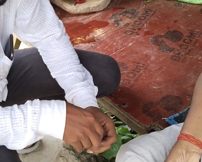 कौशाम्बी के कोखराज में अवैध गांजे का खुला खेल, मिलीभगत के गंभीर आरोप, जांच की मांग