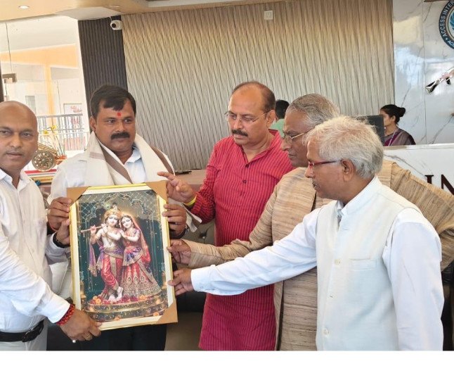 मलाक बलऊ में लीगल दिग्गजों का हुआ समागम, बदलते कानूनी परिवेश और न्यायिक चुनौतियों पर हुआ गंभीर मंथन