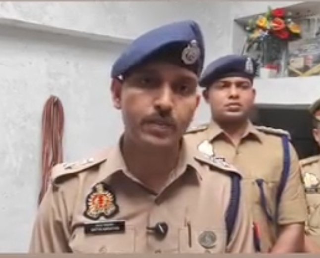 पति ने गला दबाकर की पत्नी की बेरहमी से हत्या, आरोपी फरार