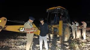 देहरा पुलिस की बड़ी कार्रवाई अवैध खनन में लगी जेसीबी और चार टिपर जब्त