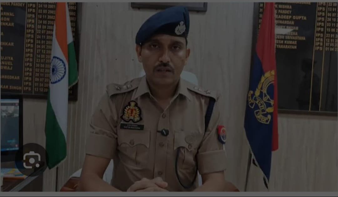 कड़ा शीतला धाम आषाढ़ मेला: चाक-चौबंद सुरक्षा के बीच उमड़ा श्रद्धा का सैलाब, बेहतरीन इंतजामों के लिए भक्तों ने की DM और SP की तारीफ