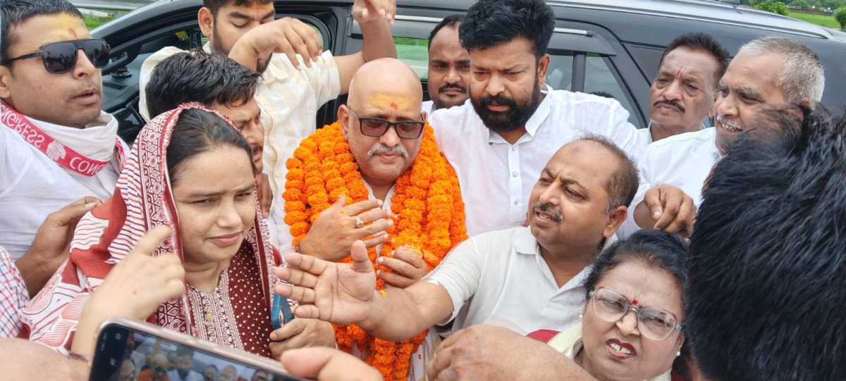 सरकार पेपर लीक के गुनहगारों को बचा रही है: अजय राय
