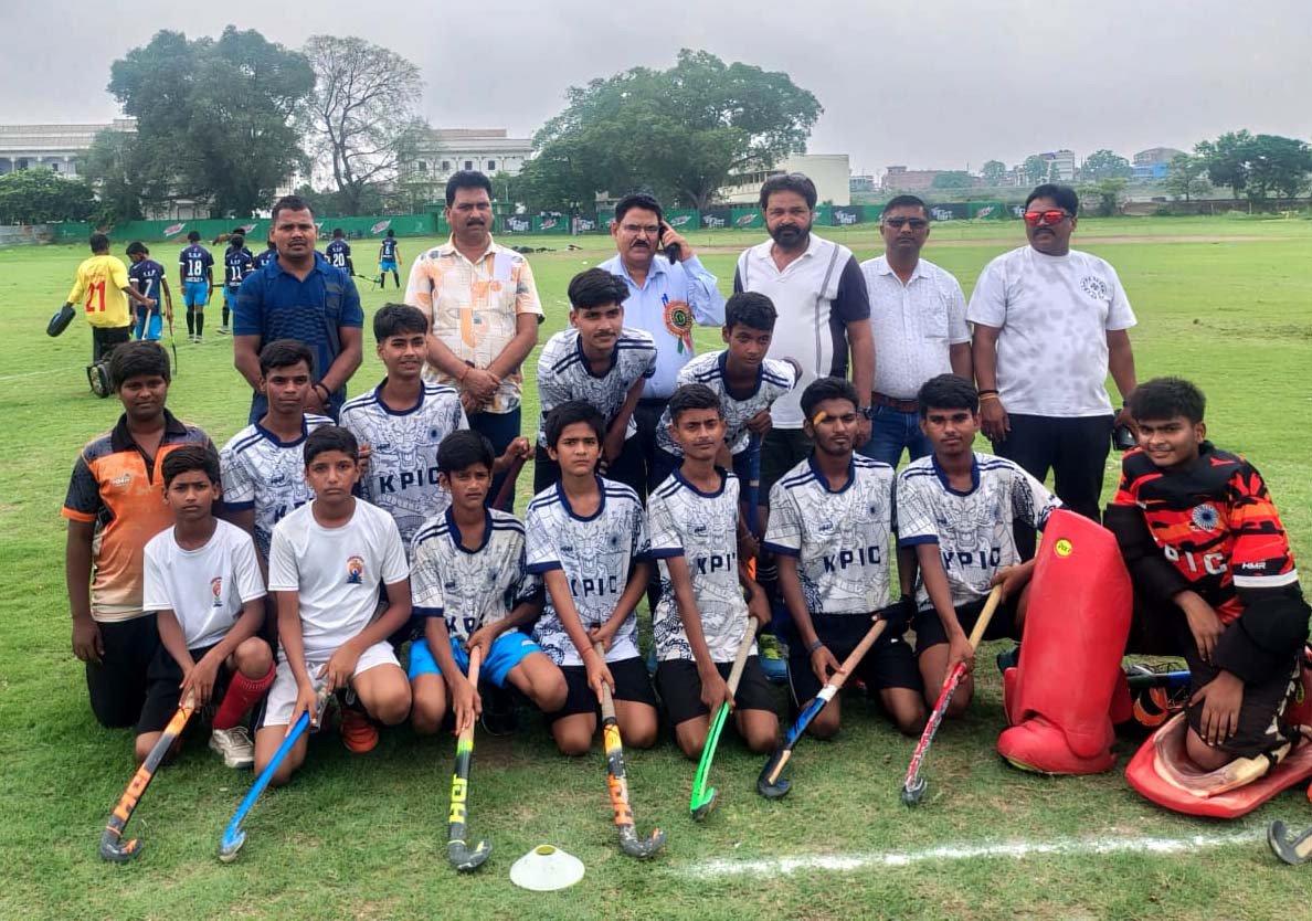 केपी इंटर कॉलेज में जिला नेहरू हॉकी प्रतियोगिता संपन्न: मेजबान टीम का एकतरफा दबदबा, अनमोल की हैट्रिक से 6-0 से जीता फाइनल