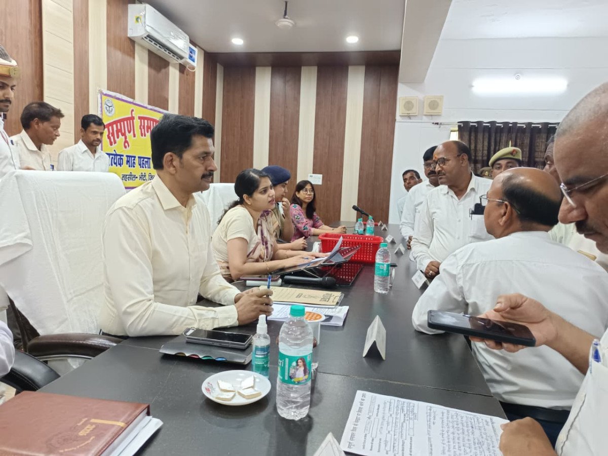 जनता की समस्याओं पर डीएम सख्त: भीटी समाधान दिवस में आईं 107 शिकायतें, गुणवत्तापूर्ण निस्तारण के निर्देश