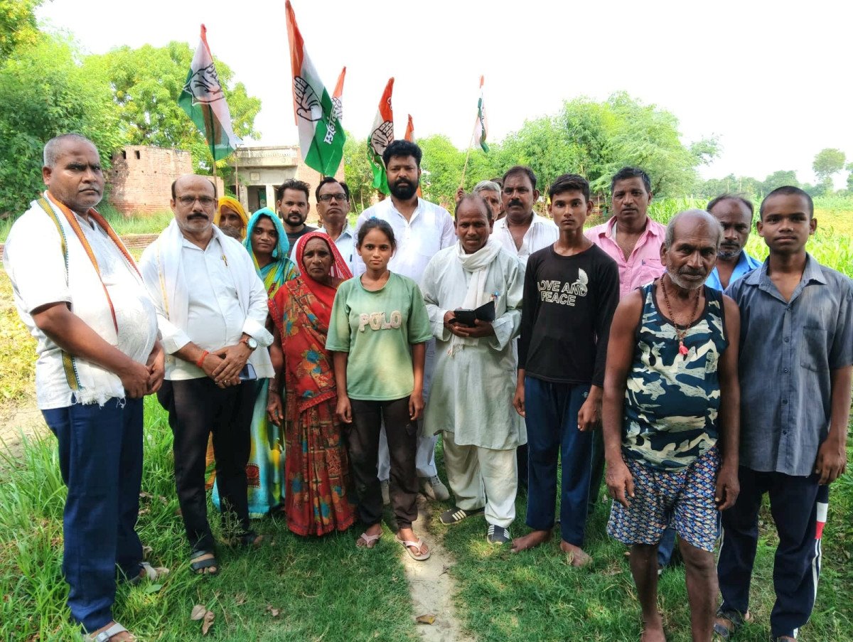 प्रयागराज: बहरिया की चौपाल में गरमाया राम मंदिर चंदा चोरी का मुद्दा, कांग्रेस का हमला