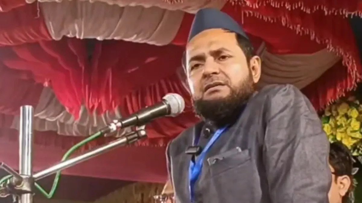 मौलाना जर्जिस अंसारी का विवादित बयान, कहा- 'भगवान कृष्ण मुस्लिम थे और नमाज पढ़ते थे'