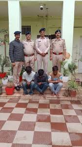 सोलन में महिला को खाई में धकेला, पुलिस ने तीन आरोपियों को दबोचा