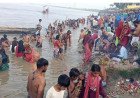 गुरु पूर्णिमा पर 'हर-हर गंगे' के जयकारों से गूंजे कुंडा के गंगा घाट, अवधेश्वरनाथ धाम में लगा श्रद्धालुओं का तांता